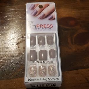 Impress nails